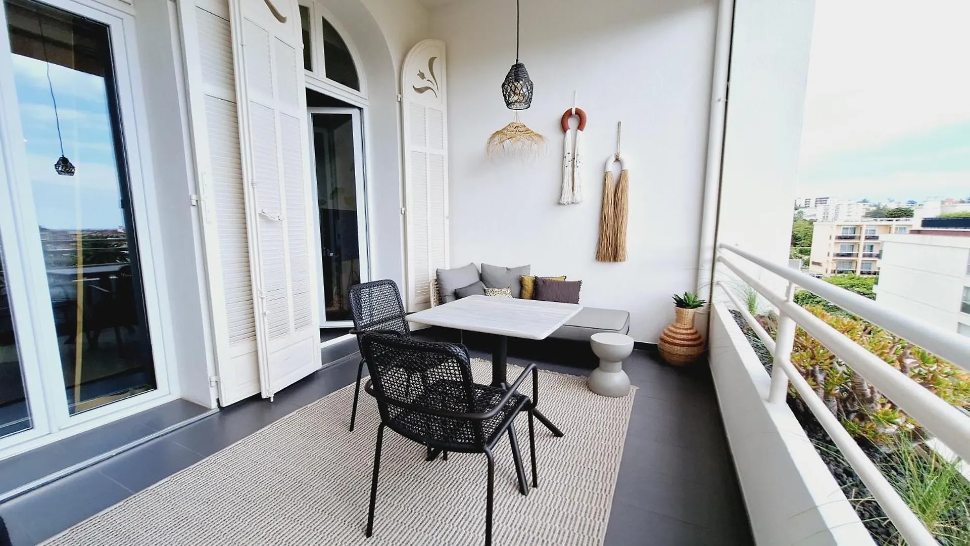 Superbe Loft Avec Terrasse Cannes Montfleury