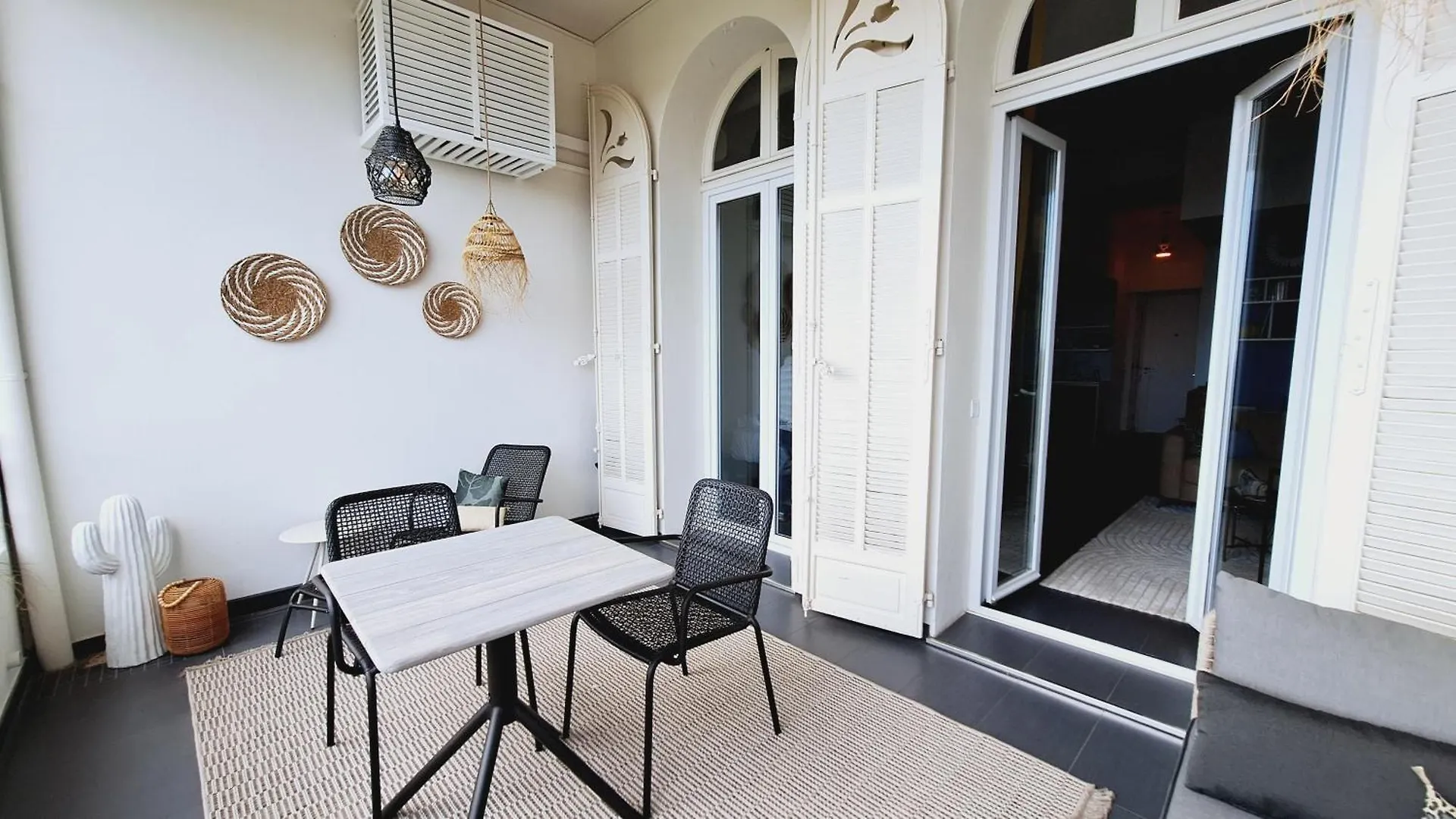 Apartment Superbe Loft Avec Terrasse Cannes Montfleury France